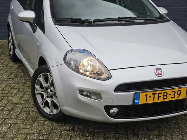 Fiat Punto Evo 0.9 TwinAir Lounge 2014 Benzine 13
