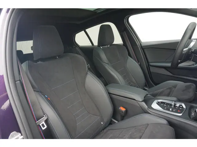 BMW 1 Serie 5-deurs 120 2025 Benzine 9