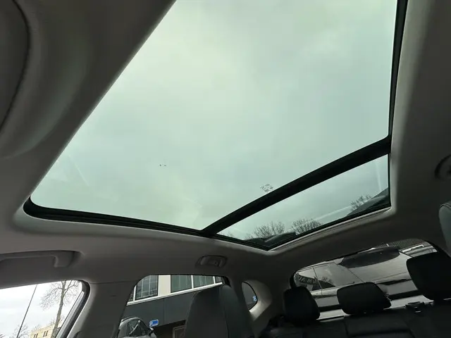 MG EHS 1.5 TGDI Luxury 2023 Hybride Benzine 31