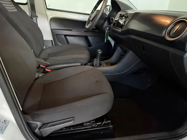 Volkswagen up! 1.0 Airco 2022 Benzine 14