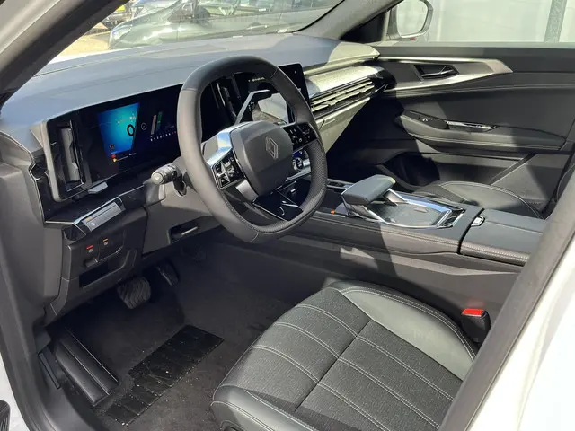 Renault Austral 1.2 TCe 160 X-tronic techno 2025 Benzine 17