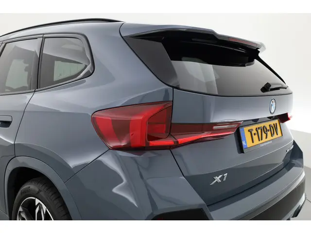 BMW X1 xDrive25e M Sport 2023 Hybride Benzine 39