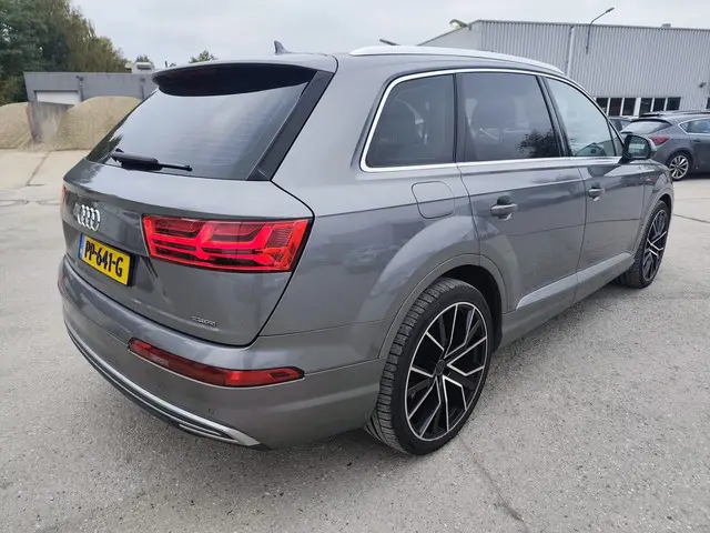 Audi Q7 3.0 TDI e-tron quattro Sport 2016 Hybride Diesel 8