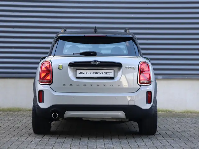MINI Countryman Cooper S E ALL4 2021 Hybride Benzine 4