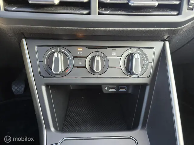 Volkswagen Polo 1.0 TSI Comfortline 2018 Benzine 15