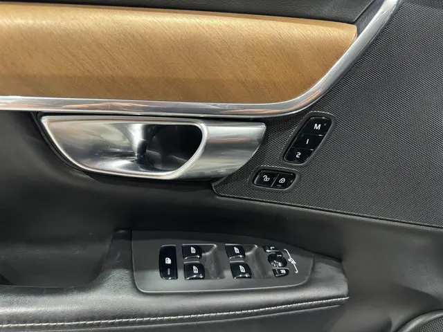 Volvo V90 2.0 T8 AWD Inscription 2019 Hybride Benzine 23