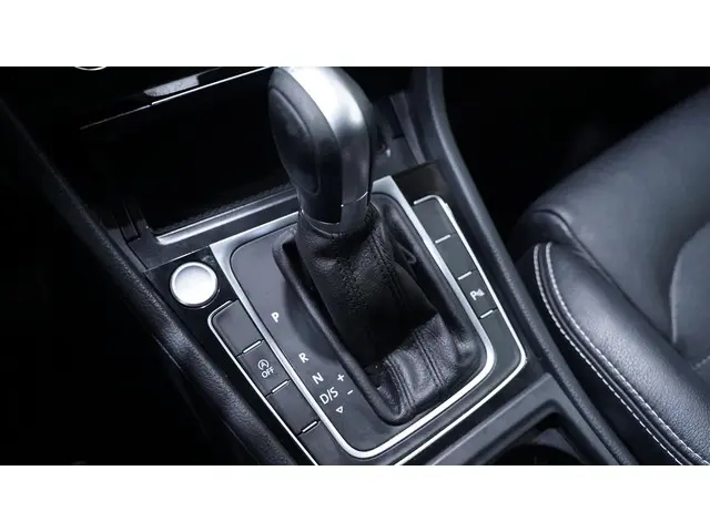 Volkswagen Golf Variant 1.6 TDI Highline 2016 Diesel 29