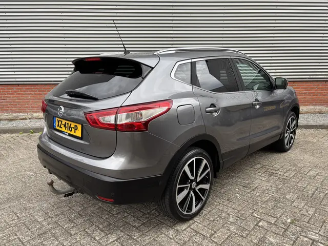 Nissan QASHQAI 1.2 Tekna 2015 Benzine 2