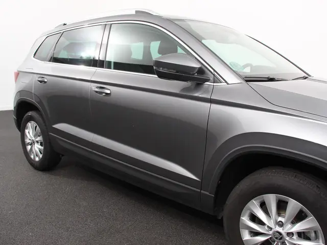 Škoda Karoq 1.5 TSI 150pk DSG Ambition 2024 Benzine 33