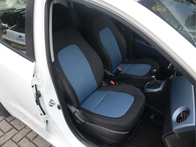 Hyundai i10 1.0i i-Motion 2016 Benzine 8