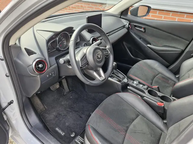 Mazda 2 SkyActiv-G 90 automaat Homura Aka 2024 Benzine 3