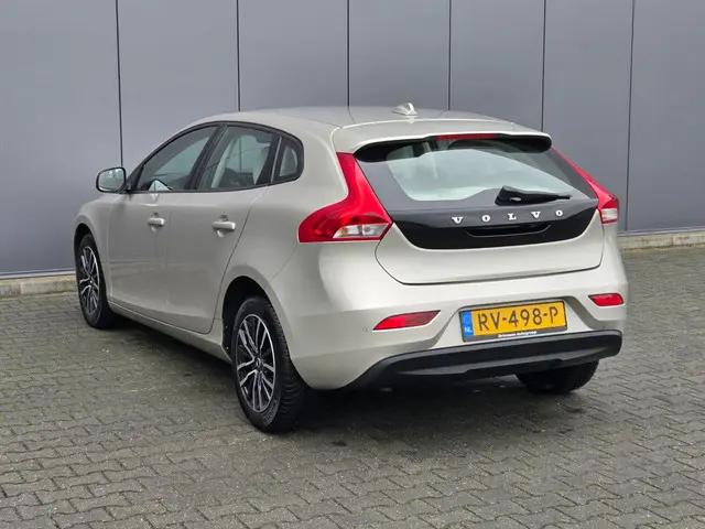Volvo V40 1.5 T2 Nordic+ Automaat 2018 Benzine 8
