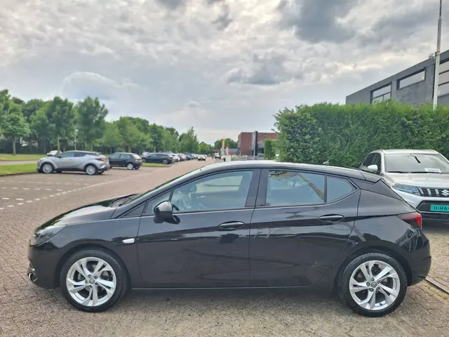 Opel Astra 1.2 Edition 130PK 2021 Benzine 8