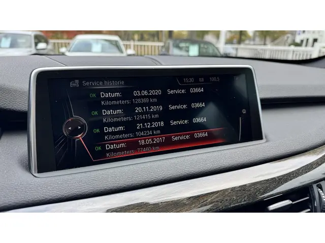 BMW X5 xDrive40d High Executive 2015 Diesel 25