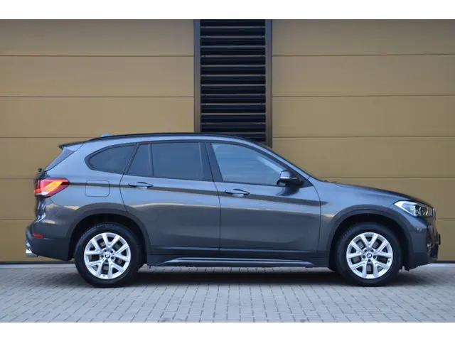 BMW X1 sDrive20i 2019 Benzine 4