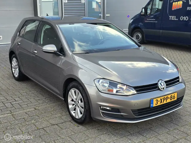 Volkswagen Golf 2