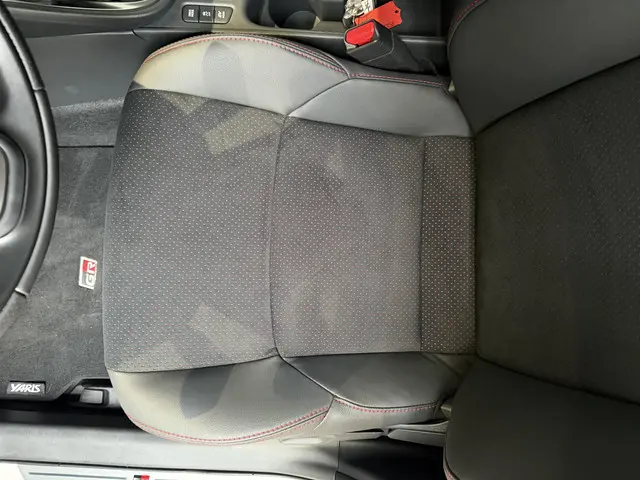 Toyota Yaris Hybrid 130 GR Sport 2025 Hybride Benzine 17