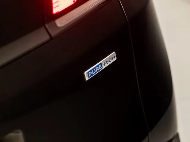 Peugeot 3008 1.2 PureTech Allure Sport 2017 Benzine 24