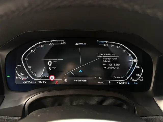 BMW 3 Serie Touring 330e xDrive 2022 Hybride Benzine 35