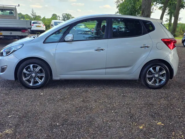 Hyundai ix20 1.6i Go! Automaat 2016 Benzine 8