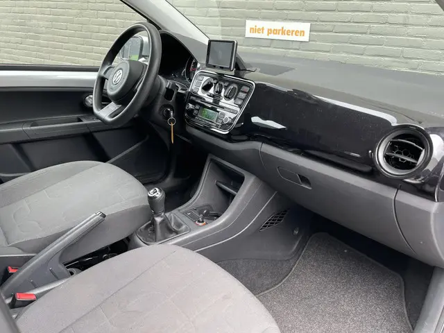 Volkswagen up! 1.0 MOVE UP! BLUEMOTION 2014 Benzine 5