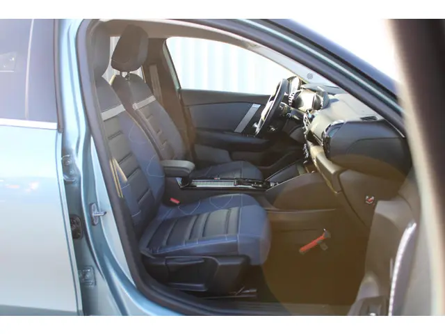 Citroën C4 1.2 PT 130 AUTOMAAT SHINE 2021 Benzine 10