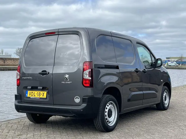 Peugeot Partner bestel 1.5 BlueHDI Asphalt 2019 Diesel 28