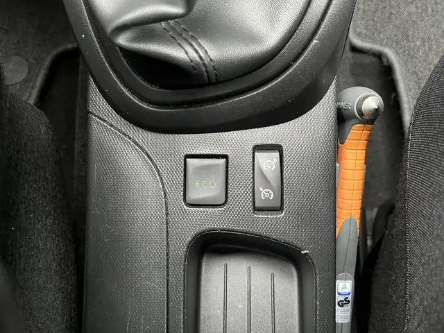 Renault Captur TCe 90 Limited 2016 Benzine 19