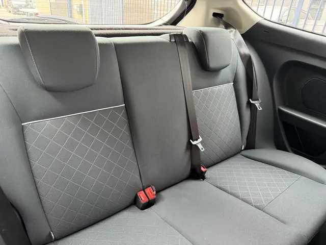 Ford Fiesta 1.4 Titanium 2012 Benzine 21