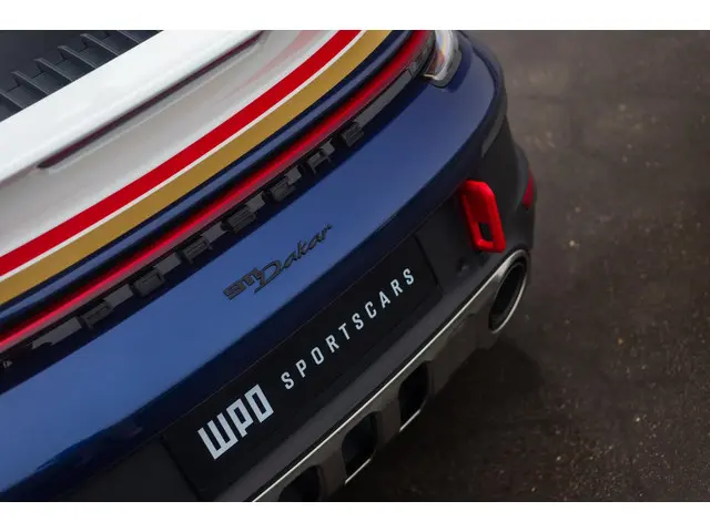 Porsche 911 992 3.0 Dakar 2023 Benzine 6