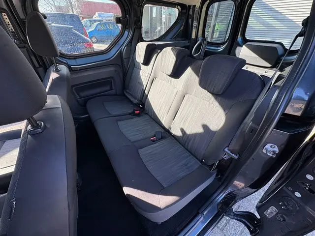 Dacia Dokker 1.2 TCe Ambiance NIEUWE APK 2013 Benzine 20