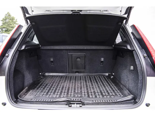 Volvo XC40 1.5 T3 Momentum 2021 Benzine 26