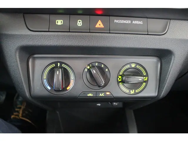 Škoda Fabia Combi 1.0 TSI Business Edition 2020 Benzine 18