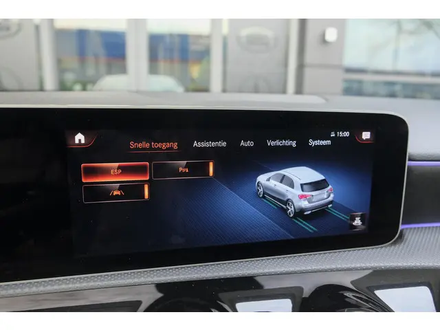 Mercedes-Benz A-Klasse A220 AMG 190pk 2019 Benzine 42