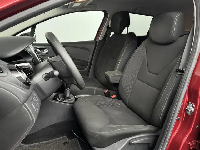 Renault Clio Estate TCe 90 Limited 2019 Benzine 9