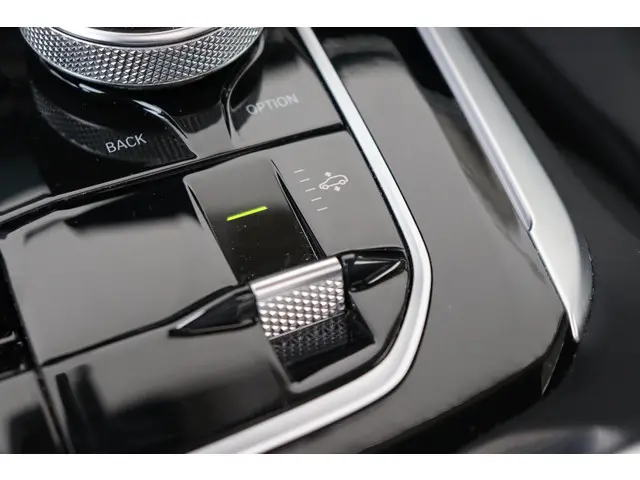 BMW X5 xDrive50e 2023 Hybride Benzine 37