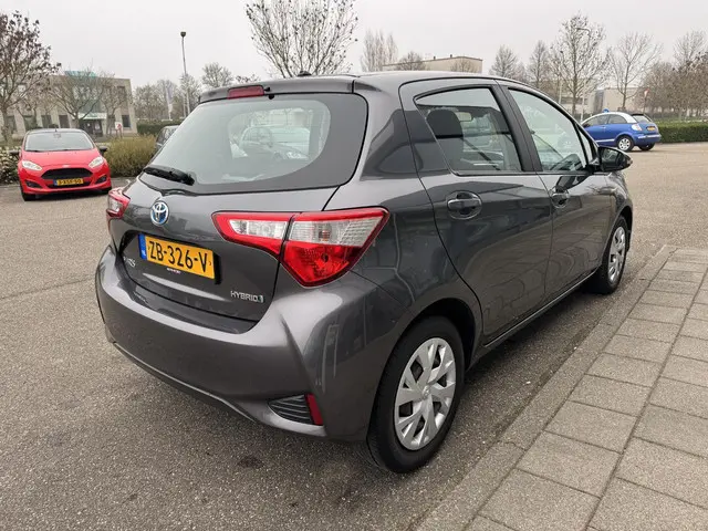 Toyota Yaris 1.5 Hybrid Active 2019 Hybride Benzine 3