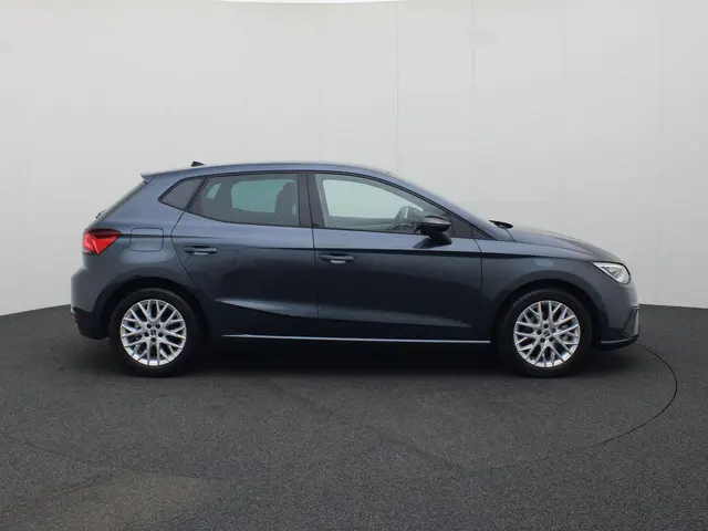 SEAT Ibiza 1.0 EcoTSI/110PK FR DSG 2024 Benzine 3