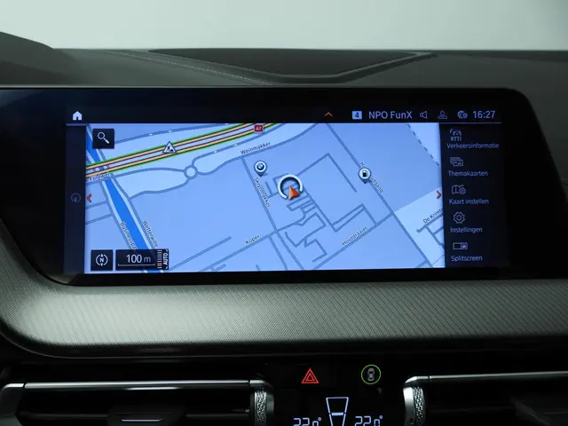 BMW 1 Serie 5-deurs M135i xDrive 2023 Benzine 38