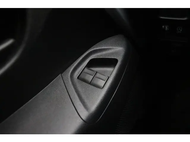 Peugeot 108 1.0 e-VTi Active 2015 Benzine 16