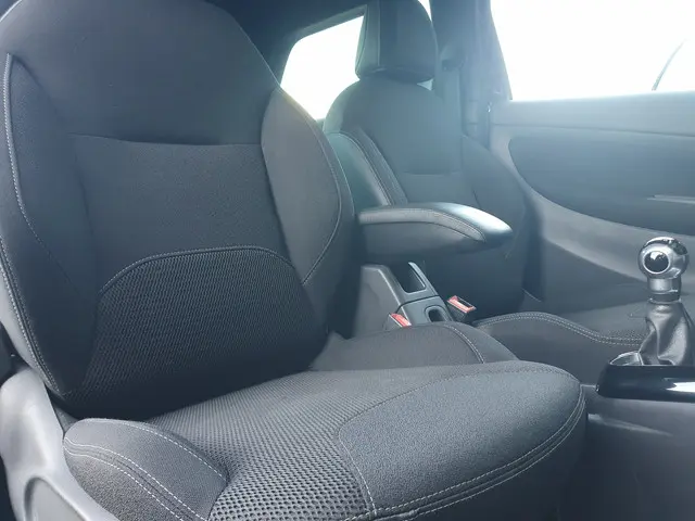 Citroën DS3 1.2 VTi So Chic 2014 Benzine 47