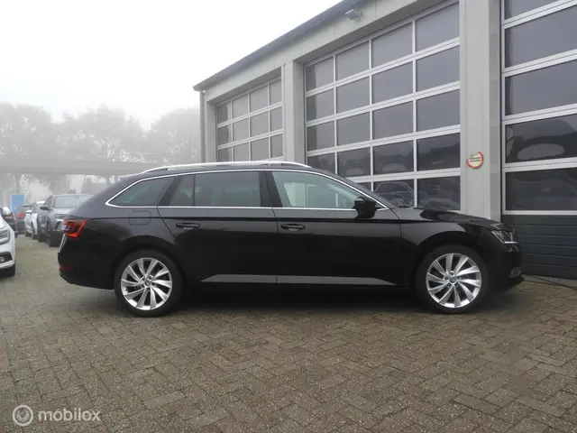 Škoda Superb Combi 1.8 TSI Business 2016 Benzine 5