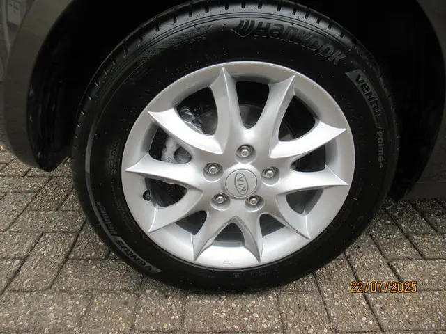 Kia Venga 1.6 CVVT ExecutiveLine 2013 Benzine 8