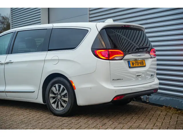 Chrysler Pacifica 3.6 V6 Hybrid 2021 Benzine 30