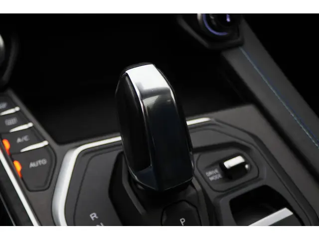 Lynk & Co 01 1.5 2022 Hybride Benzine 54