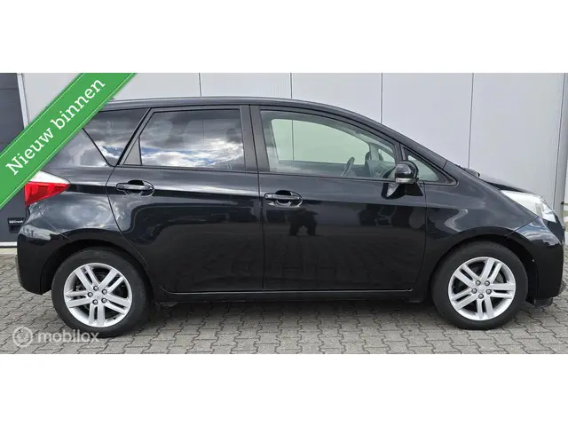 Toyota Verso-S 1.3 VVT-i Dynamic 2013 Benzine 3