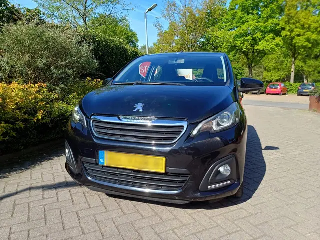 Peugeot 108 1.0 e-VTi Blue Lion 2017 Benzine 16