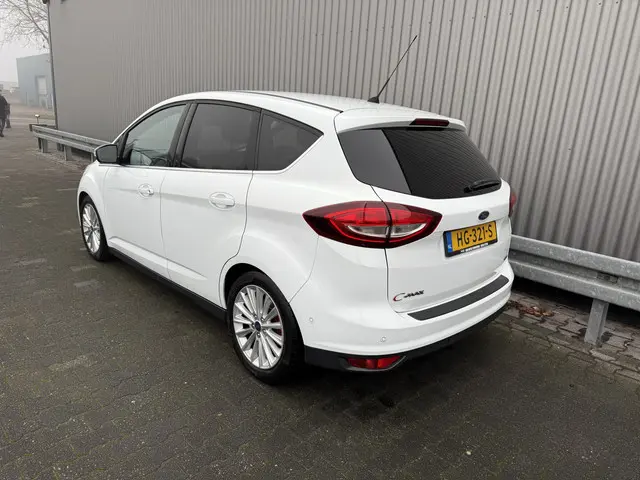 Ford C-MAX 1.0 Titanium 2015 Benzine 26