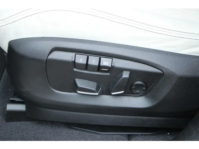 BMW X5 xDrive35i High Executive 2016 Benzine 8