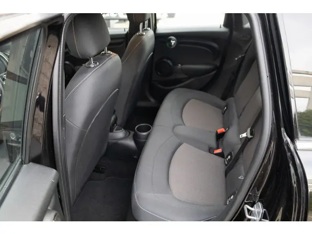 MINI One Mini 1.5 Business Edition 2020 Benzine 16